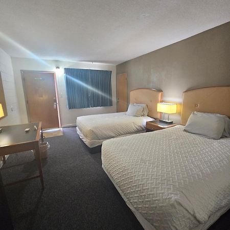 Hastings Inn Bagian luar foto